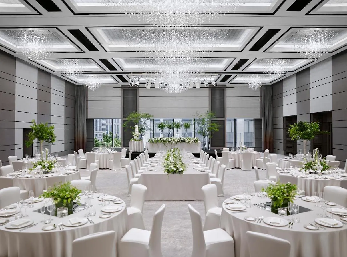 Four Seasons Hotel Tokyo At Otemachi 5*,