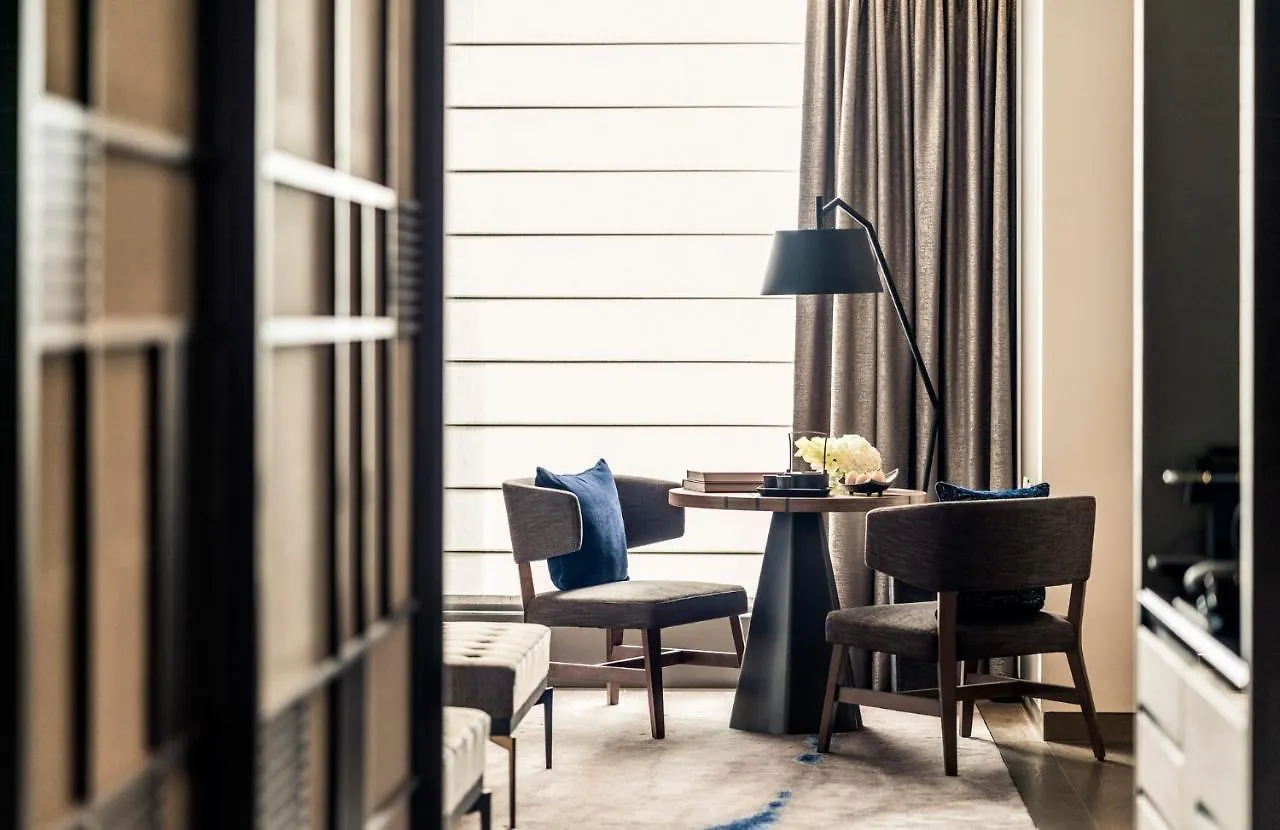 Four Seasons Hotel Tokyo At Otemachi 5*,